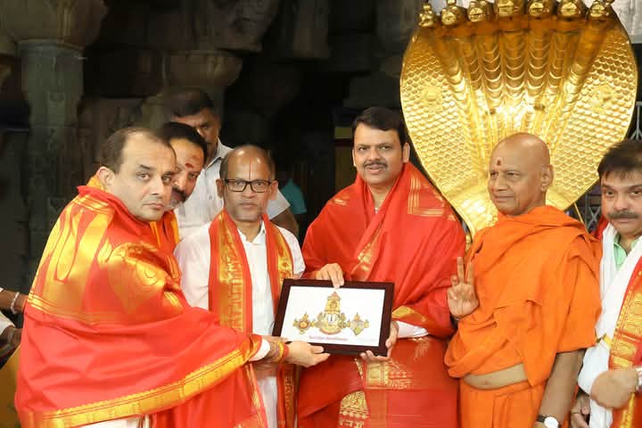 मंदिरं सामाजिक समतेची केंद्र व्हावीत – CM Devendra Fadanvis