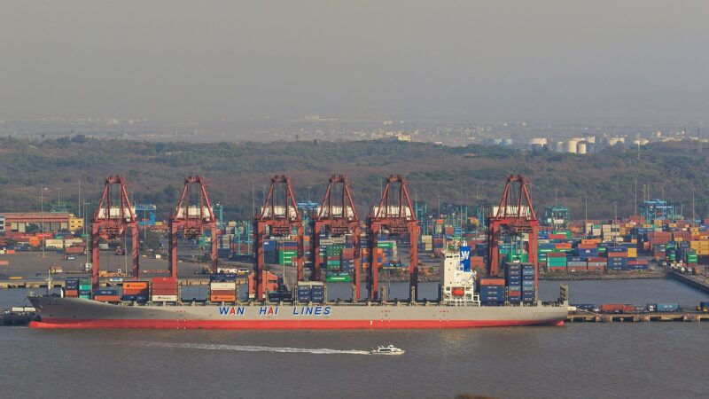 Iran Israel War impact महायुद्धामुळं बळीराजा संकटात! इराण-इस्रायल तणावाचा भारतीय शेतीमालाला मोठा फटका; 3 Iran Israel War impact महायुद्धामुळं बळीराजा संकटात! इराण-इस्रायल तणावाचा भारतीय शेतीमालाला मोठा फटका;