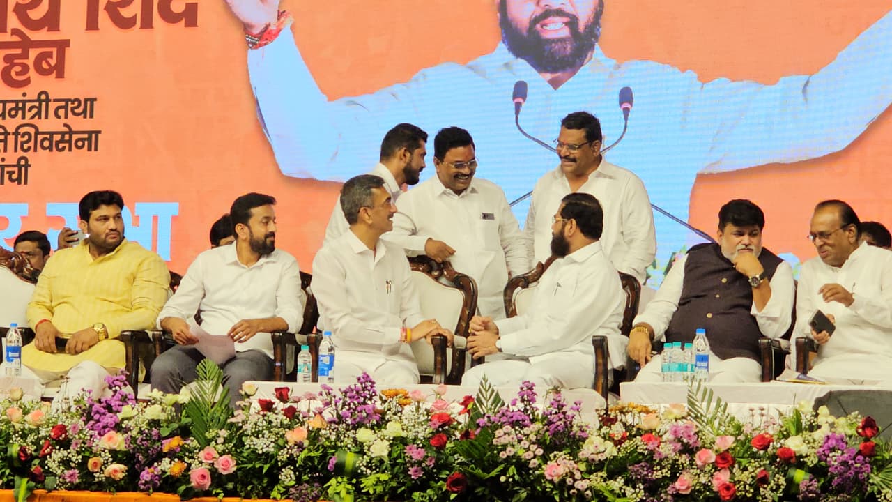 Shivsena News कोरेगावच्या विकासासाठी कोट्यवधी रुपयांचा निधी देणार : उपमुख्यमंत्री एकनाथ शिंदेचे राजाभाऊ बर्गे यांना पाठबळ