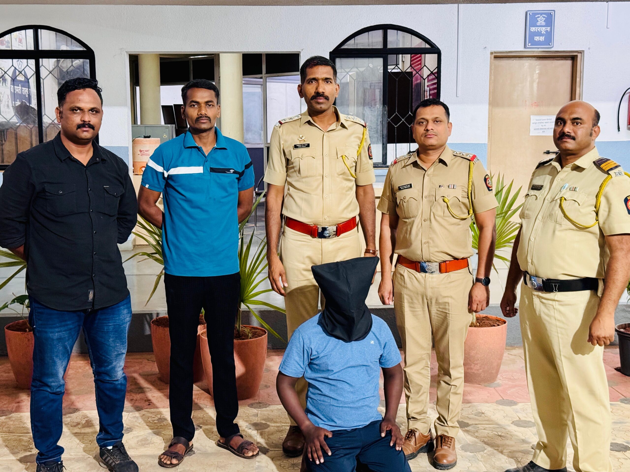 Baramati Crime News नोकरीचे आमिष दाखवून तब्बल १ कोटी ३६ लाख ९० हजार रुपयांचा गंडा, बारामतीत भामटा डिलिव्हरी बॉय गजाआड 1 Baramati Crime News नोकरीचे आमिष दाखवून तब्बल १ कोटी ३६ लाख ९० हजार रुपयांचा गंडा, बारामतीत भामटा डिलिव्हरी बॉय गजाआड