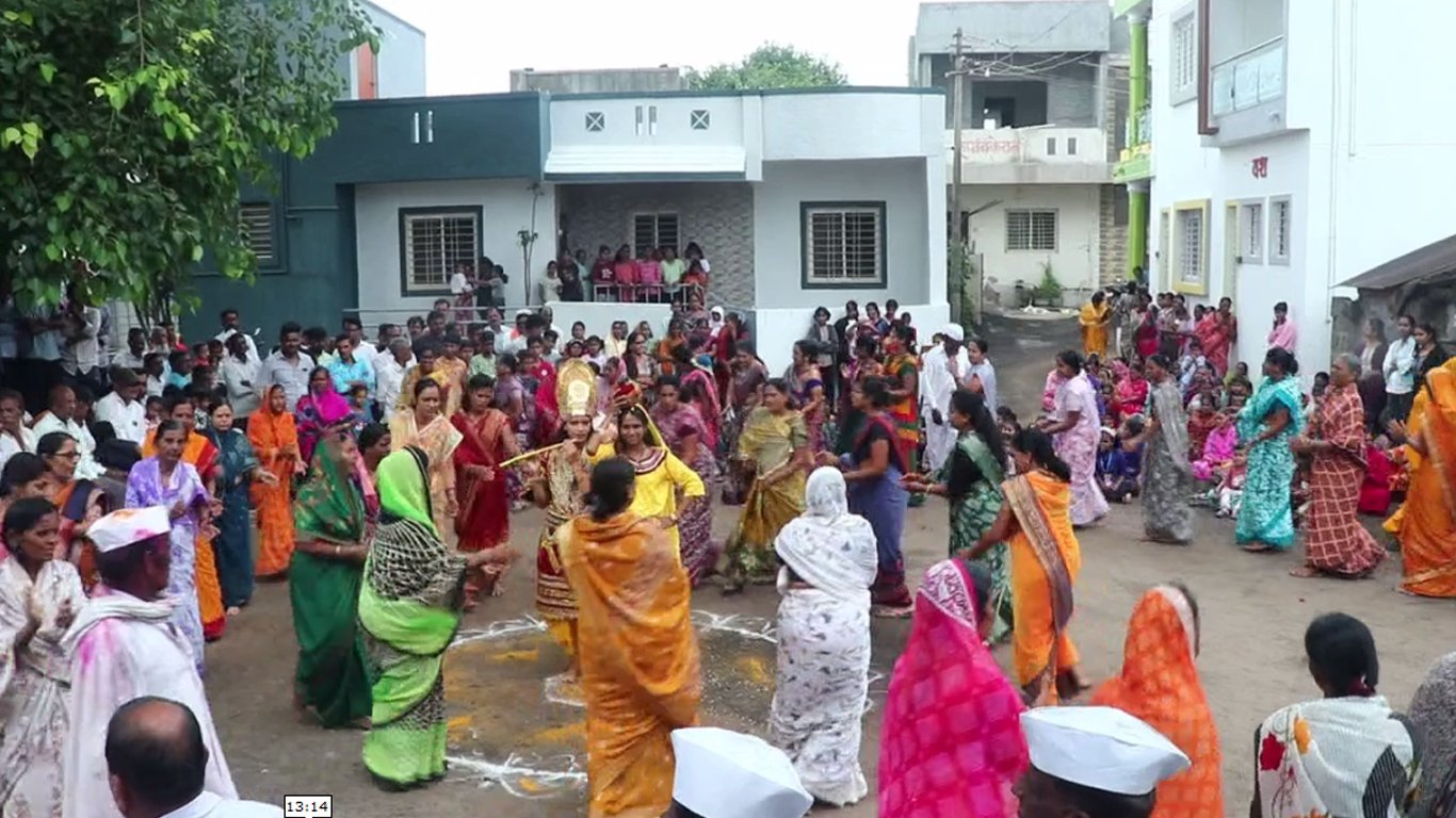 Gopalkala Deur 2026: लेझीम, टिपऱ्या आणि भारूड सोगांनी रंगला देऊरचा गोपाळकाला, प्रत्येकाने पहावा असा सोहळा