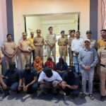Satara Crime News तोतया पोलीस अडकले खऱ्या पोलिसांच्या जाळ्यात; ७ जणांच्या टोळीकडून २१ लाखांचा मुद्देमाल हस्तगत! satara police