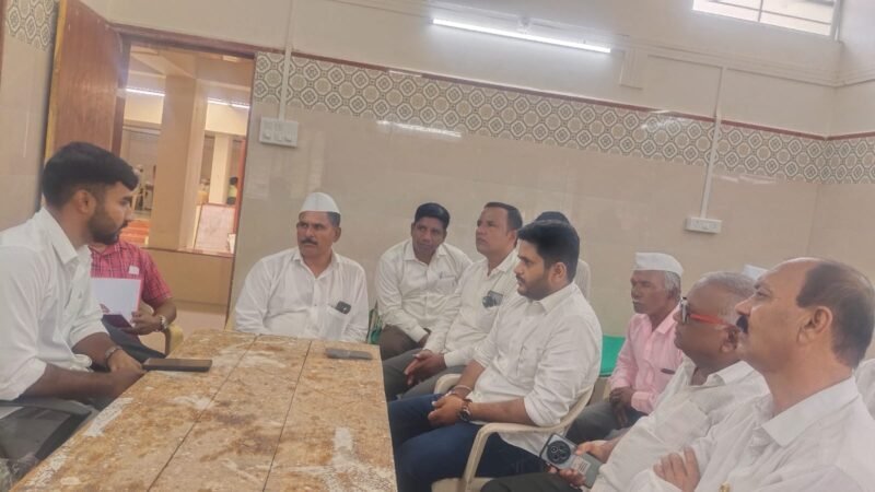 Wathar Station PHC News: वाठार स्टेशन प्राथमिक आरोग्य केंद्रातील सुविधांबाबत भाजप-शिंदे सेना आक्रमक; २ दिवसांत सुधारणा न झाल्यास टाळे ठोकण्याचा इशारा! 1 Wathar Station PHC News: वाठार स्टेशन प्राथमिक आरोग्य केंद्रातील सुविधांबाबत भाजप-शिंदे सेना आक्रमक; २ दिवसांत सुधारणा न झाल्यास टाळे ठोकण्याचा इशारा!