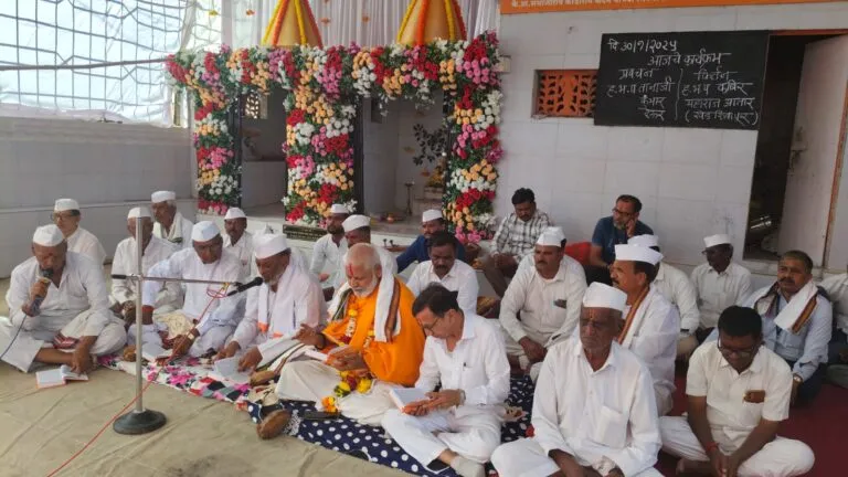 ज्ञानेश्वरी पारायण सोहळे समाजपरिवर्तनाचे व्यासपीठ : ह.भ. प.सुरेश उर्फ सोन्ना महाराज 3 IMG-20250130-WA0016